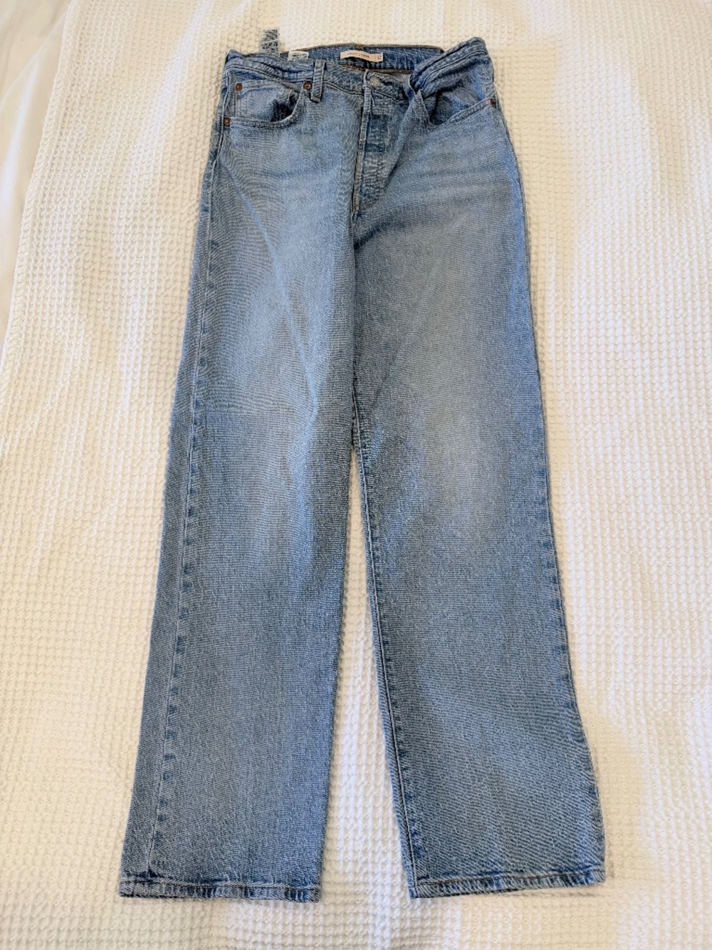 Levi's Ribcage Straight Jeans Light Wash Sz 32 EUC
